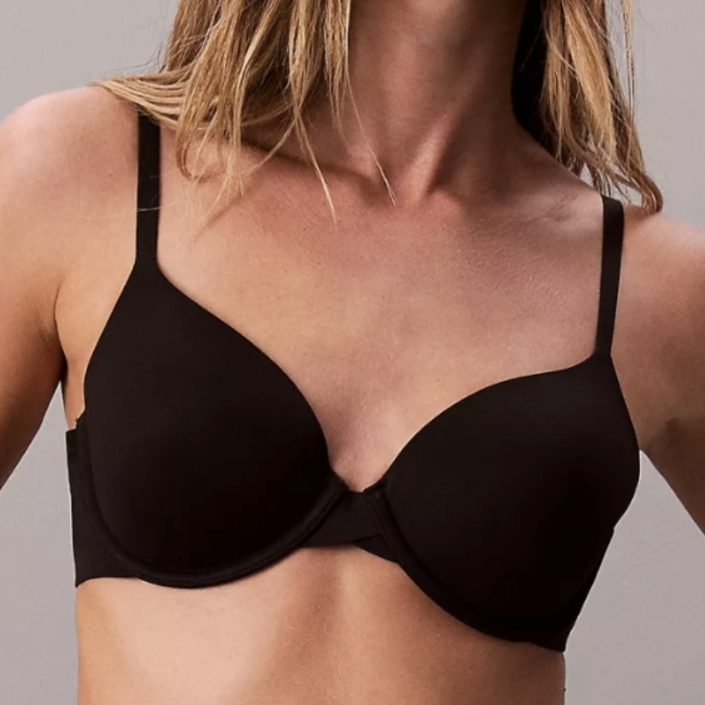 NEW / NWT Calvin Klein Black Women's Bra Lightly Lined, Full Coverage 32D